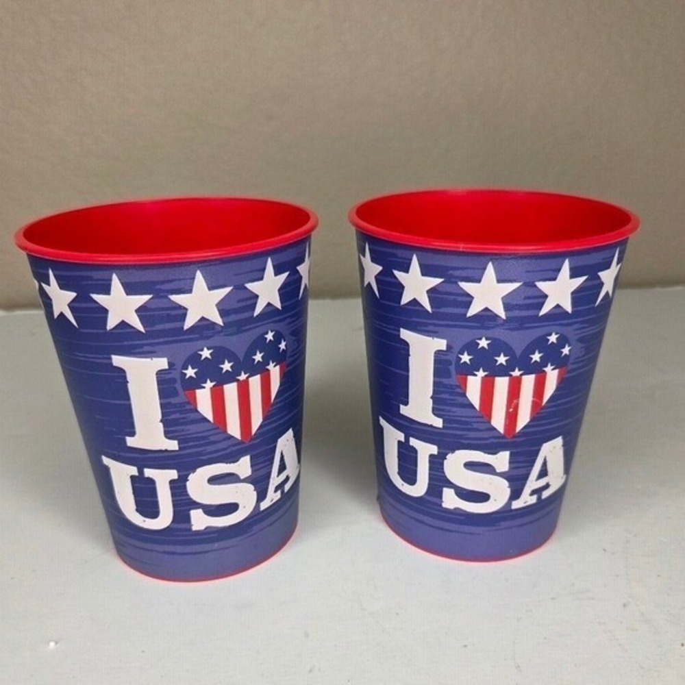 I Heart USA Patriotic Red And Blue Americana Party Cups Decor (Set of 2)